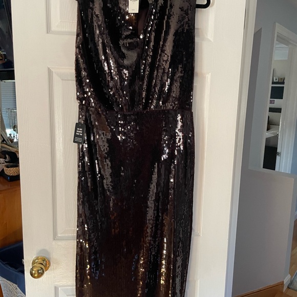 BRAND NEW Express sequin dress, black color, amazing quality purchased last year - Picture 6 of 10